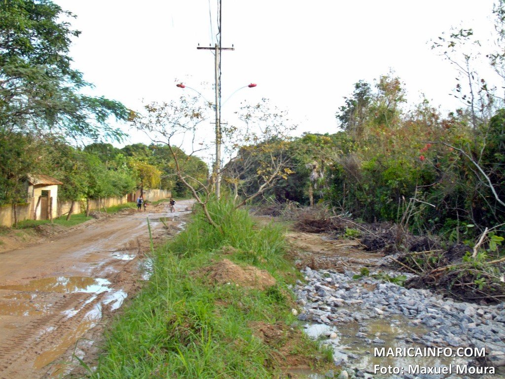Descaso provoca ruas intransitáveis em Itaipuaçu 11 Rua intransitável em Itaocaia Valley, Itaipuaçu. (Foto: Maxuel Moura | Maricá Info)