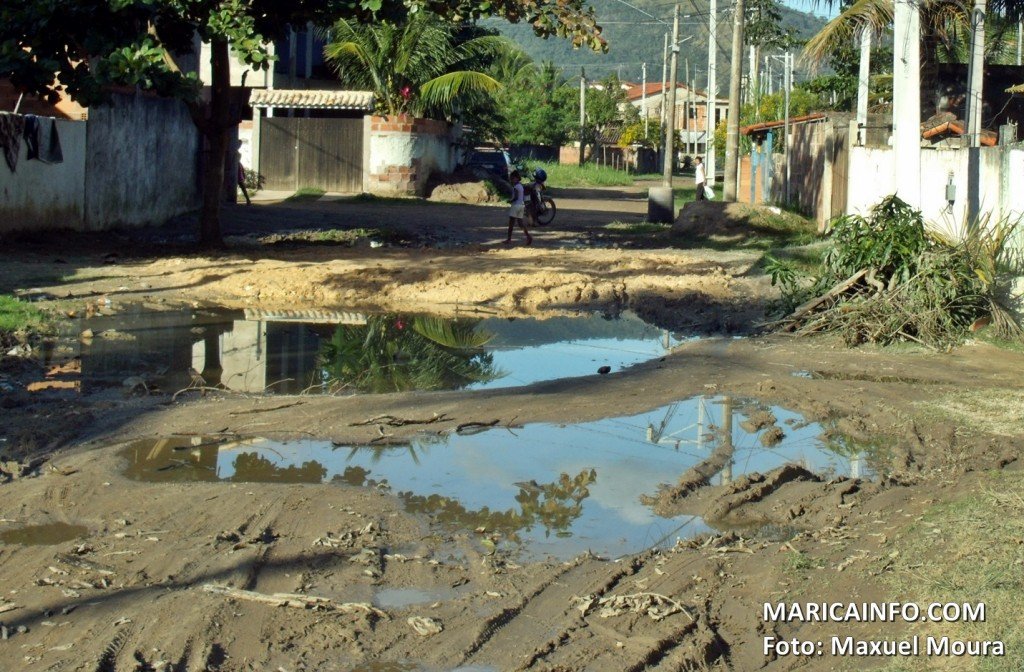 Mumbuca: Moradores sofrem com ruas intransitáveis 7 Ruas intransitáveis na Mumbuca. (Foto: Maxuel Moura | Maricá Info)
