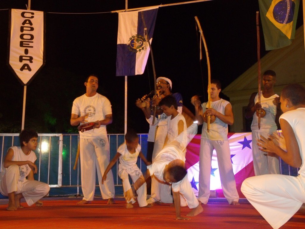 Terceira mostra de Artes Marciais é realizada em Maricá 7 Grupo faz apresentação de Capoeira. (Foto: João Henrique | MaricáInfo.com)