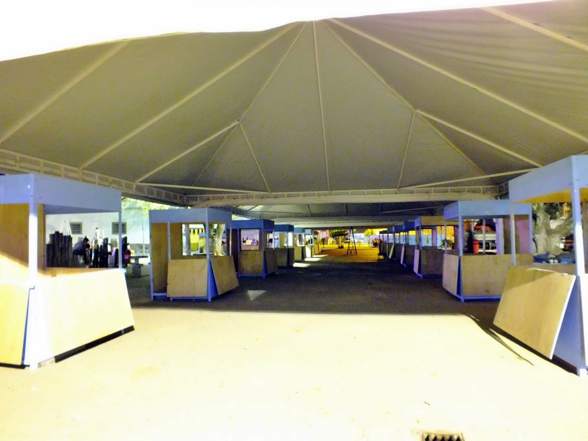 Flim: Mega estrutura para Festa Literária de Maricá 10 Dezenas de stands foram montados pela ABL. (Foto: João Henrique | Maricá Info)