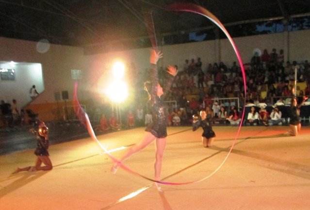 3ª Copa de Ginástica realizada em Maricá reúne mais de 200 atletas 8 Apresentação de ginástica rítmica na terceira copa de ginástica. (Foto: Divulgação)