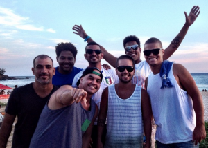 Grupo Sambaí anima multidão em Ponta Negra, Maricá 7 Grupo Sambaí na praia de Ponta Negra, em Maricá.