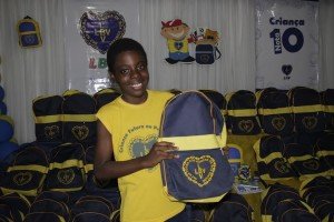 Maricá: LBV promove entrega de kits de materiais pedagógicos 10 Crianças receberam kits pedagógicos completos. (foto: Divulgação)