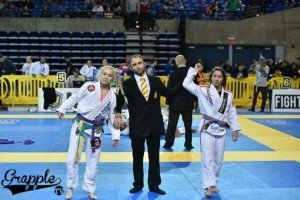 Atleta de Maricá vence Panamericano de Jiu-Jitsu nos EUA 6 Atleta vence campeonato Panamericano de Jiu-Jitsu.