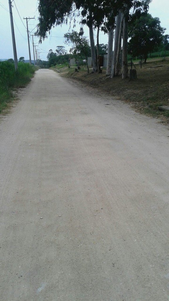 Condomínio irregular prejudica moradores em Maricá 8 Total falta de infraestrutura. Moradores reclamam de descaso do poder público.