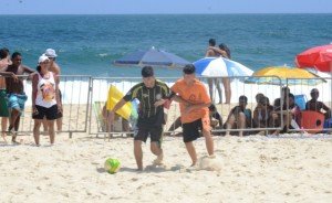 Ponta Negra recebe jogos de Beach Soccer 10 Doze times participaram dos confrontos de Beach Soccer masculino. (foto: Clarildo Menezes)
