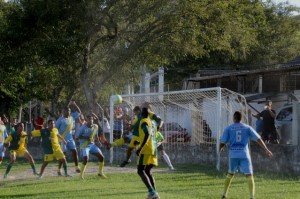 Iniciados jogos da Taça Cidade de Maricá 2015 8 No próximo domingo (03/05) serão realizados os jogos das quartas de final