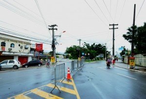 Acesso principal ao Centro de Maricá fechado para obras de ponte 10 Rotatória da Mumbuca será bloqueada nos dois sentidos e desvio será pela ponte do bairro.
