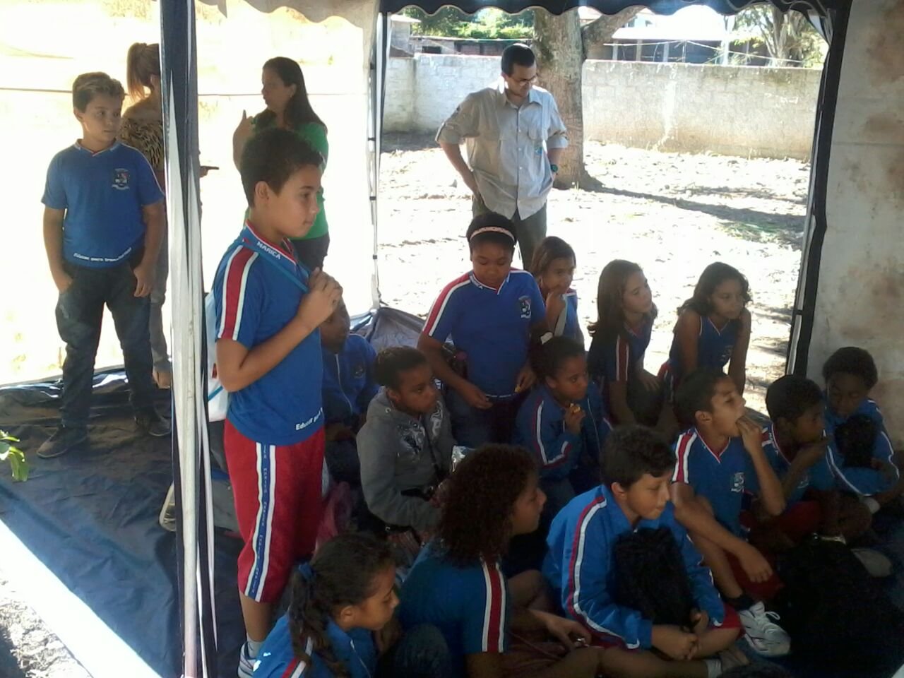 Maricá: Polícia Ambiental conscientiza estudantes 6 Alunos da rede municipal de ensino aprendendo sobre as questões ambientais (foto: Divulgação)