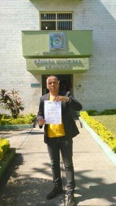 Maricá: Robson Giorno propõe cotas para universitários na prefeitura e empresas 9 Robson Giorno, pré-candidato a prefeito pelo PSL, protocolou a indicação de projeto de lei na Câmara.