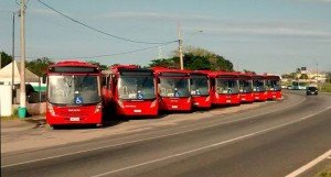 Maricá: Impedidos pela justiça, ‘vermelhinhos’ são retirados de circulação 7 Ônibus foram tirados de circulação após decisão da justiça. (foto: Adriano Marçal)