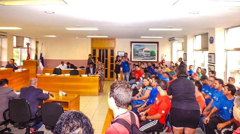 Maricá: Vereadores aprovam legalização das vans 10 motoristas vans