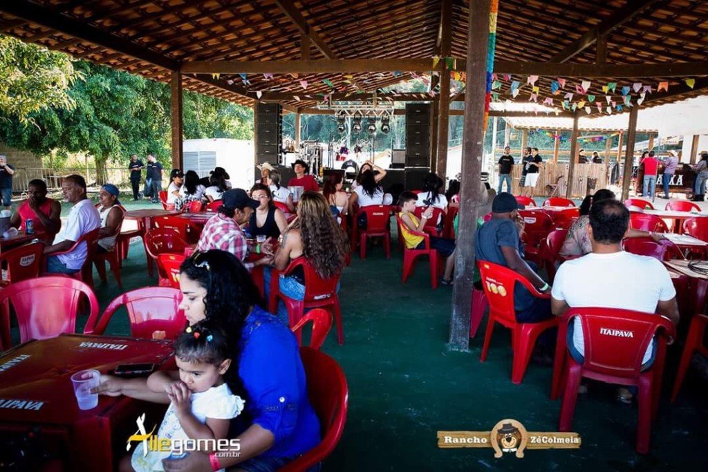Itaipuaçu: Rancho Zé Colméia apresenta o melhor do sertanejo e forró neste domingo 7 Rancho Zé Colméia apresenta o melhor do sertanejo e forró.