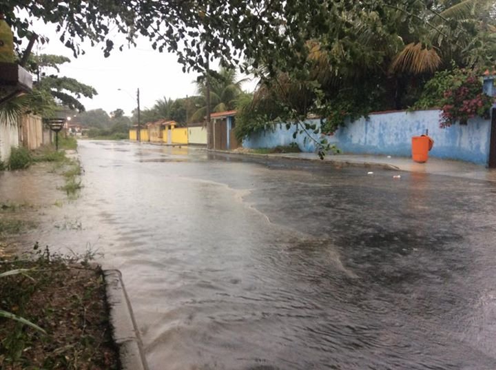 Chuvas deixam pontos de alagamento em Maricá 7 Ruas de Cordeirinho, sem sistema de escoamento pluvial, também alagaram. (foto: João Henrique / Maricá Info)
