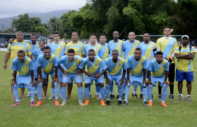 Amparo ganha o título do Campeonato Maricaense de futebol 8 Bananal perdeu o título nos pênaltis após empatar no tempo normal. (foto: Clarildo Menezes)
