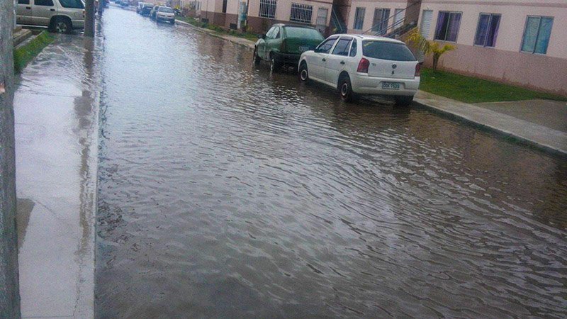 Maricá: Fortes chuvas causam transtornos 10 Rua alagada no Condomínio Minha Casa, Minha Vida, em Inoã.