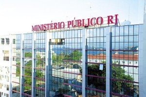 Advogada entra com pedido no Ministério Público para suspender Carnaval em Maricá 5 Pedido foi feito ao promotor de justiça do Ministério Público do Rio de Janeiro.