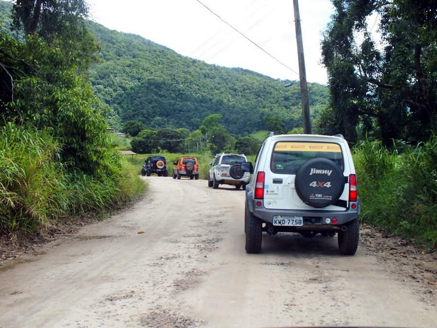 Maricá: Jipeiros fazem trilha natalina com entrega de presentes de Natal 27 jcm-trilha-natalina-19