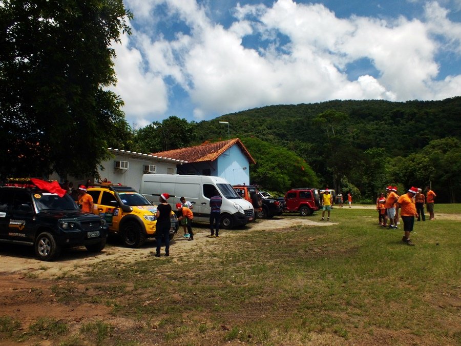 Maricá: Jipeiros fazem trilha natalina com entrega de presentes de Natal 28 jcm-trilha-natalina-20