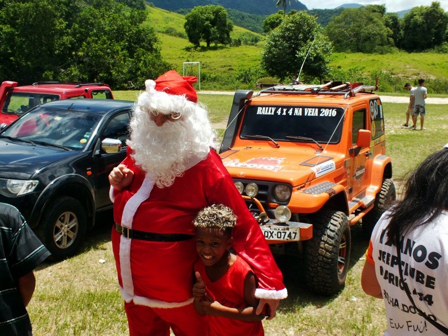 Maricá: Jipeiros fazem trilha natalina com entrega de presentes de Natal 34 jcm-trilha-natalina-26