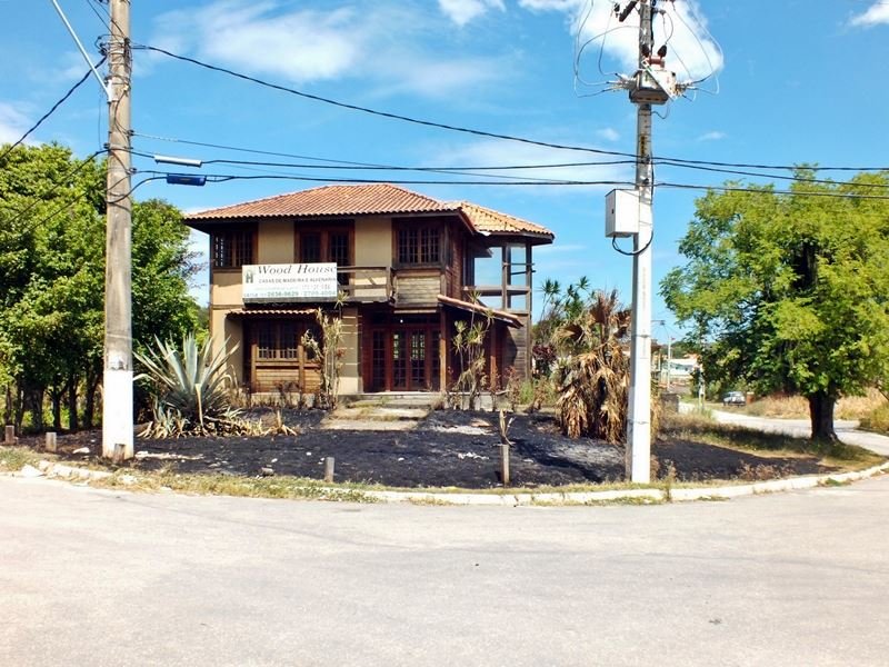 Maricá: Número de queimadas aumenta devido à falta de chuva 6 casa queimada