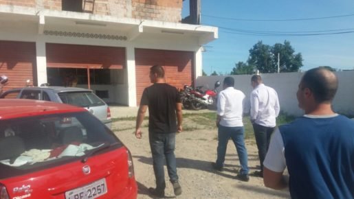 Maricá: Vereador Filippe Poubel fiscaliza posto de saúde e coleta de lixo 8 fiscas
