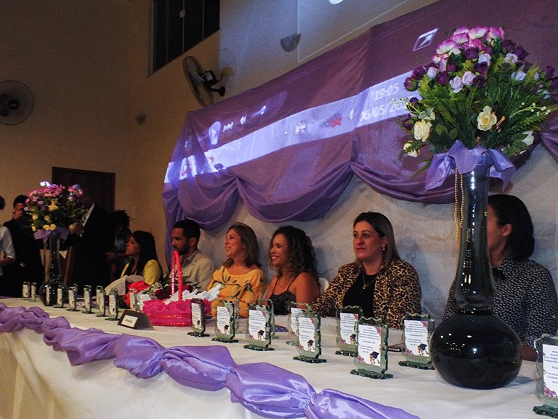 Instituto Embelleze Maricá forma novos cabeleireiros e manicures profissionais 25 DSCF8980