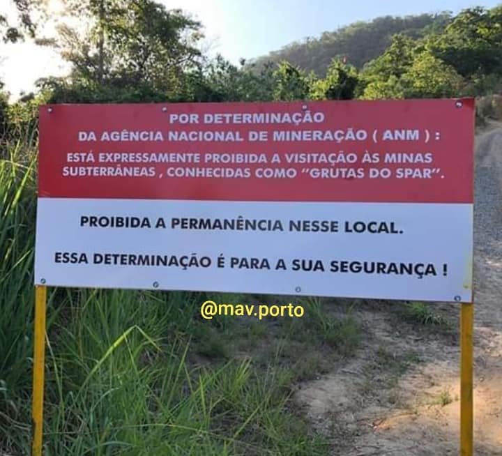 Maricá: Placa informa sobre 'fechamento' às Grutas do Spar 7 grutas fechamento