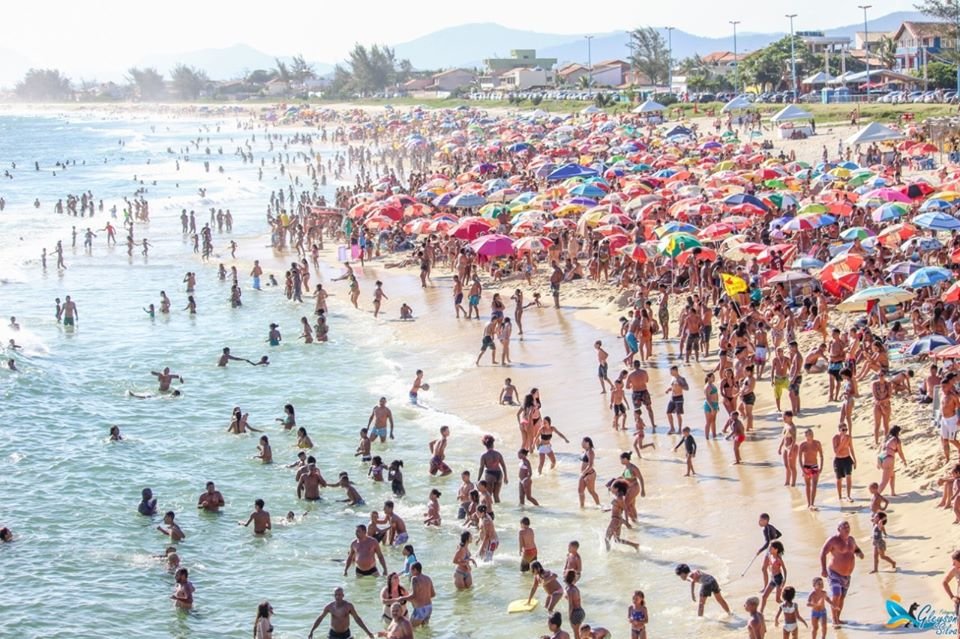 Maricá: Praias lotadas no último domingo do ano 8 praia ponta negra lotada2