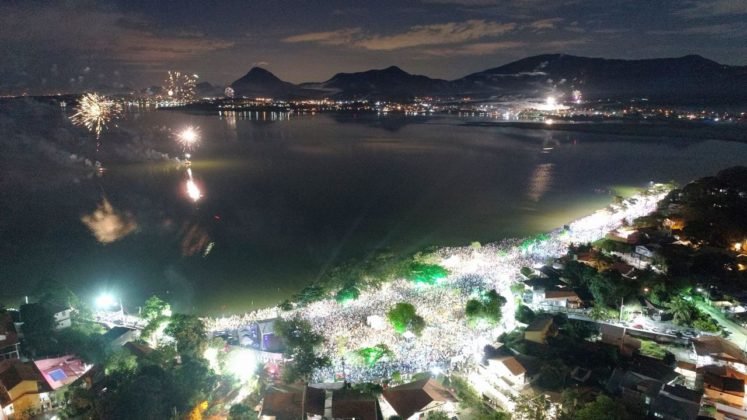 Réveillon em Maricá será sem fogos e com lives pelas redes sociais 7 reveillon aracatiba marica 747x420 1