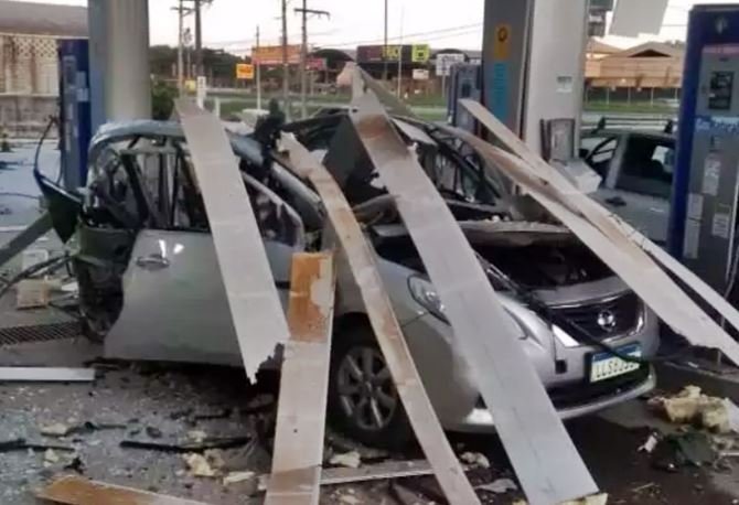 Carro explode em posto GNV em Itaboraí 8 a carro itaborai