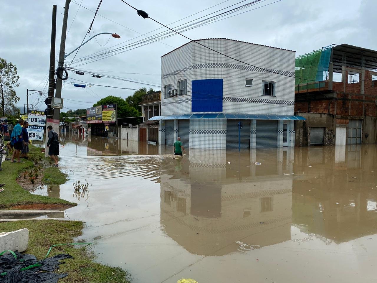 Prefeitura de Maricá emite nota e alerta para possibilidade de mais chuvas 7 alagamento 2020 1