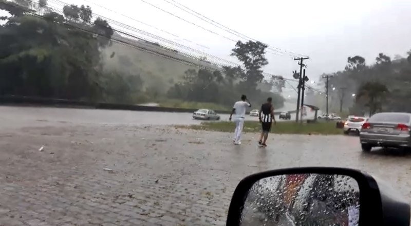 Maricá: Defesa Civil muda para estado de atenção devido à chuva 20 alagamento queijao