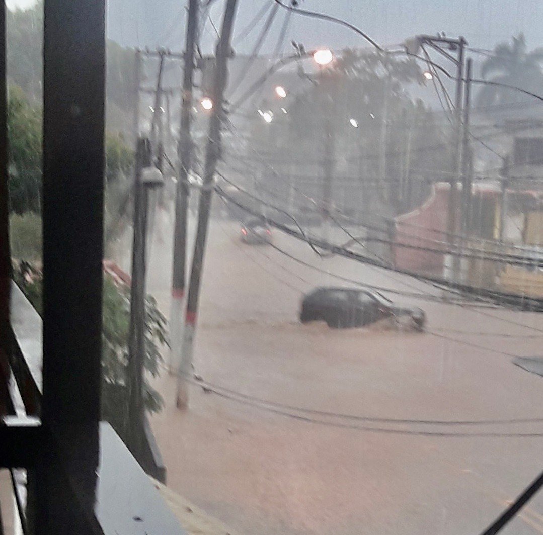 Forte chuva atinge Maricá e causa transtornos 9 img 0511