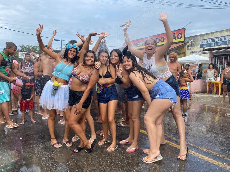 Bloco Tromba Nervosa reúne multidão em Itaipuaçu 19 87298392 2742309085851980 2647909275707375616 n