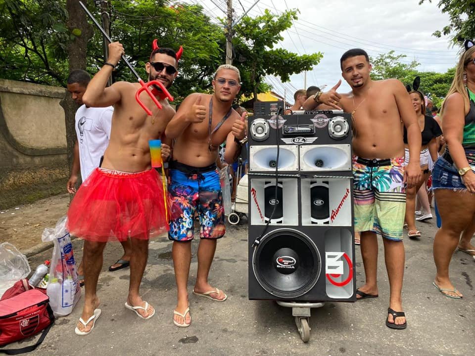 Bloco Tromba Nervosa reúne multidão em Itaipuaçu 24 87405182 2742308422518713 6192758519121313792 n
