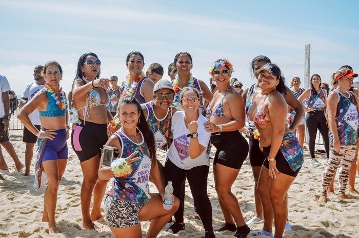 Itaipuaçu: Academia Gigio Fitness marca presença no Carnaval com aulão de dança e treino funcional na praia 15 giggio2