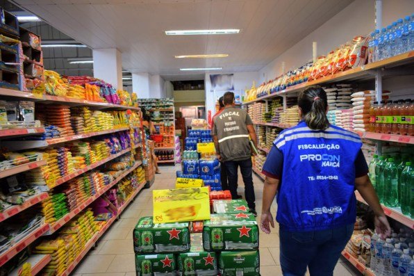 Em Maricá, Procon apreende frascos de álcool em gel com irregularidades 6 procon acao 3
