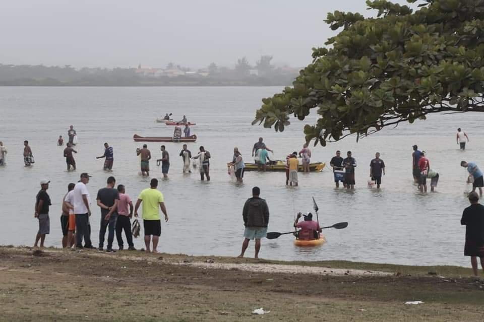 Prefeitura realiza ação para coibir aglomeração na Barra de Maricá 7 FB IMG 1586629978403