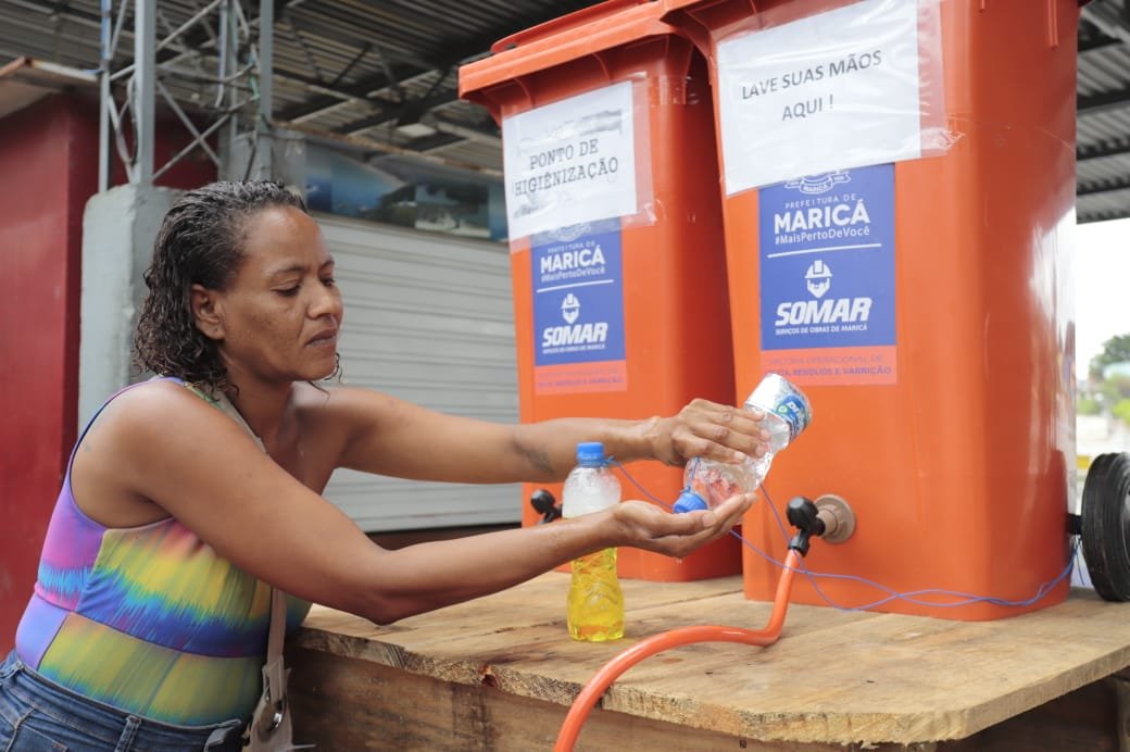 Maricá: Prefeitura instala lavatórios em locais públicos 8 lavatório