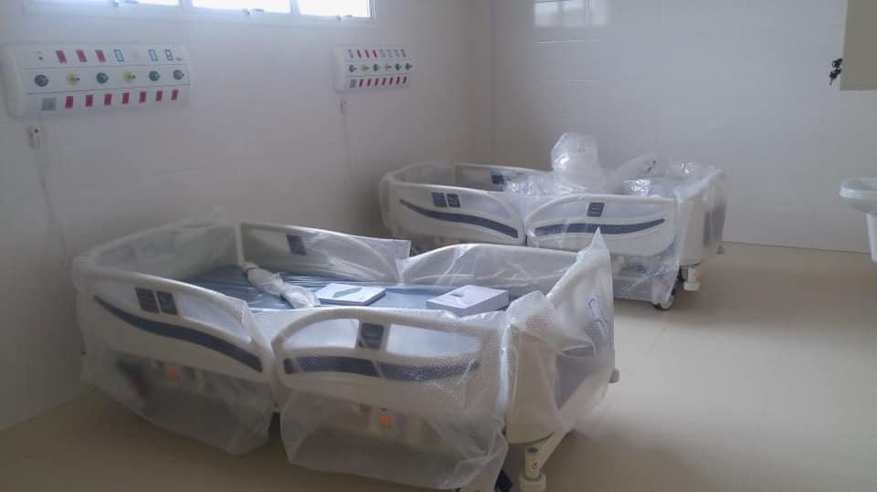 Maricá: Novo Hospital recebe equipamentos e terá 150 leitos para pacientes com COVID19 10 leitos novo hospital