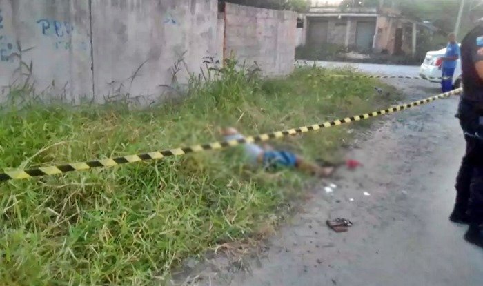 Homem é assassinado em plena luz do dia em bairro de Maricá 9 morto marica inoa