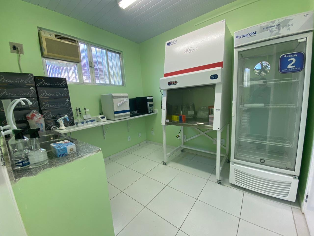 Maricá abre laboratório com UFRJ para realizar 300 testes de coronavírus por dia 6 laboratorio covid