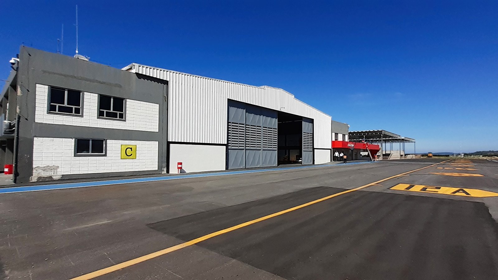 Após modernização, Aeroporto de Maricá abre operação noturna 9 aeroporto de maricá
