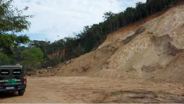 Polícia Militar flagra extração irregular de saibro em Itaipuaçu 8 extracao irregular