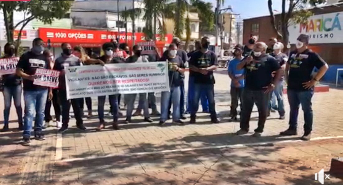 Vigilantes fazem protesto no Centro de Maricá 7 protesto vigilantes