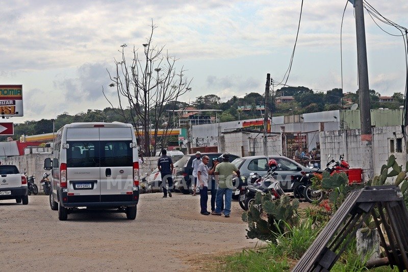 Lixo continua acumulando em bairros de Maricá 10 empresa de lixo marica