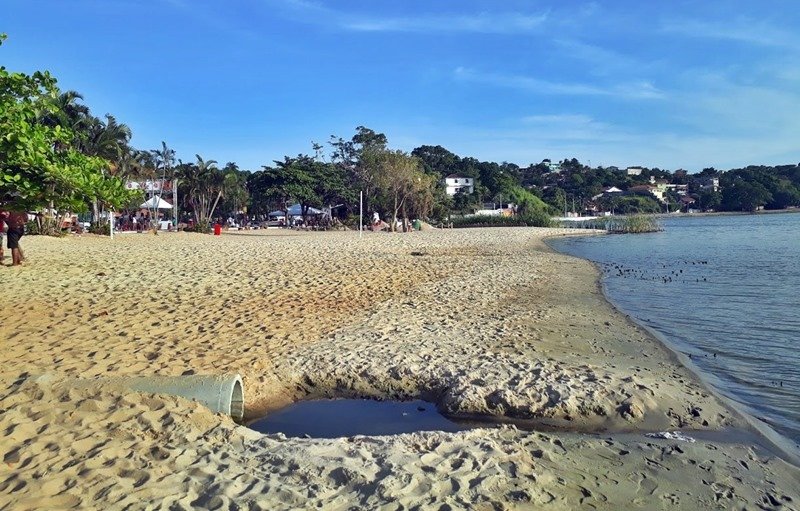Maricá: Sanemar terá concurso público em 2023 9 esgoto lagoa poluicao marica