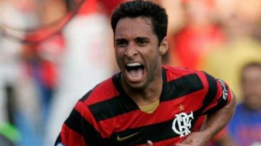 Ibson, campeão brasileiro pelo Flamengo entra na mira do Maricá Futebol Clube 10 ibson