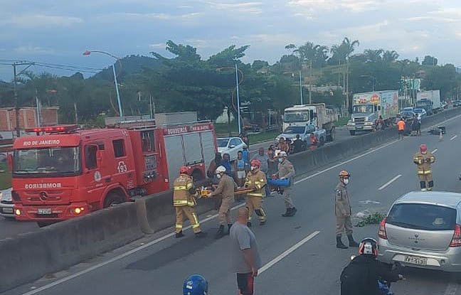 Maricá: Homem é atropelado na RJ-106 no bairro de São José do Imbassaí 11 atropelamento1